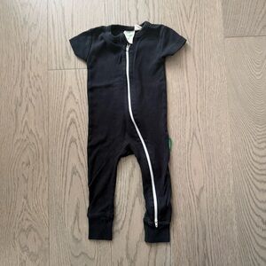 Parade - Children's Black Zipper One-Piece Bodysuit 6-12 m